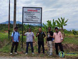 Cegah Pembelian Ilegal, Papan Pengumuman Sengketa Tanah Dipasang Oleh Kuasa Hukum