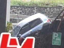 Kampus UIN Sungai Bangek Longsor, 7 Kendaraan Rusak