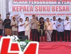 Penobatan Kepala Suku Besar Wate, Ramau Menggema di Taman Gizi Oyehe Nabire