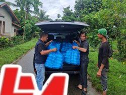 Banjir Pesisir Selatan: M. Darda Bagikan Sembako dan 3.000 Nasi Bungkus