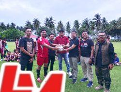 Pembinaan di BBC Batangkapas dan Kobar FC Kambang Semakin Menyala, DPP PKPS dan HKB Serahkan Bantuan Bola dan Kostum