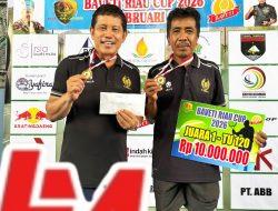 Syafrizal Bakhtiar/Suardi Rebut Juara KU-120 untuk Pelti Sumbar pada Laga Tenis Veteran di Pekanbaru