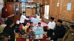 Gubernur Sumbar Serahkan Bantuan Bedah Rumah bagi Warga Kurang Mampu di Solok Selatan