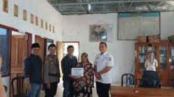 10 KPM Terima BLT Dana Desa Tahap II di Nagari Kampung Tengah Tapan