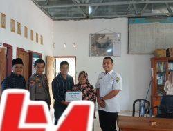 10 KPM Terima BLT Dana Desa Tahap II di Nagari Kampung Tengah Tapan