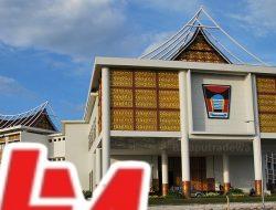 Wali Kota Fadly Amran Melantik 12 Nama Lurah yang Baru 