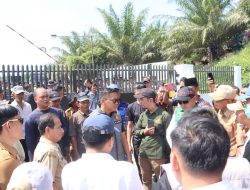 Polres Lahat Lakukan Pengamanan Aksi Unjuk Rasa Masyarakat Di PT. SMS Kecamatan Kikim Barat